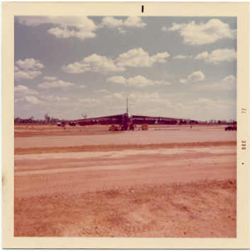 B-52 Nam Phong Dec ' 72.jpg